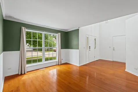 4456 West Lawn Avenue Waukegan IL 60085