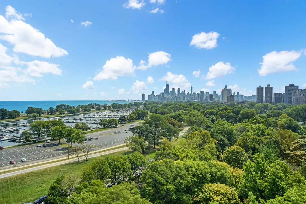 2800 North Lake Shore Drive Chicago IL 60657