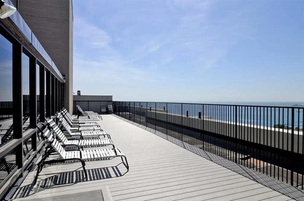2800 North Lake Shore Drive Chicago IL 60657