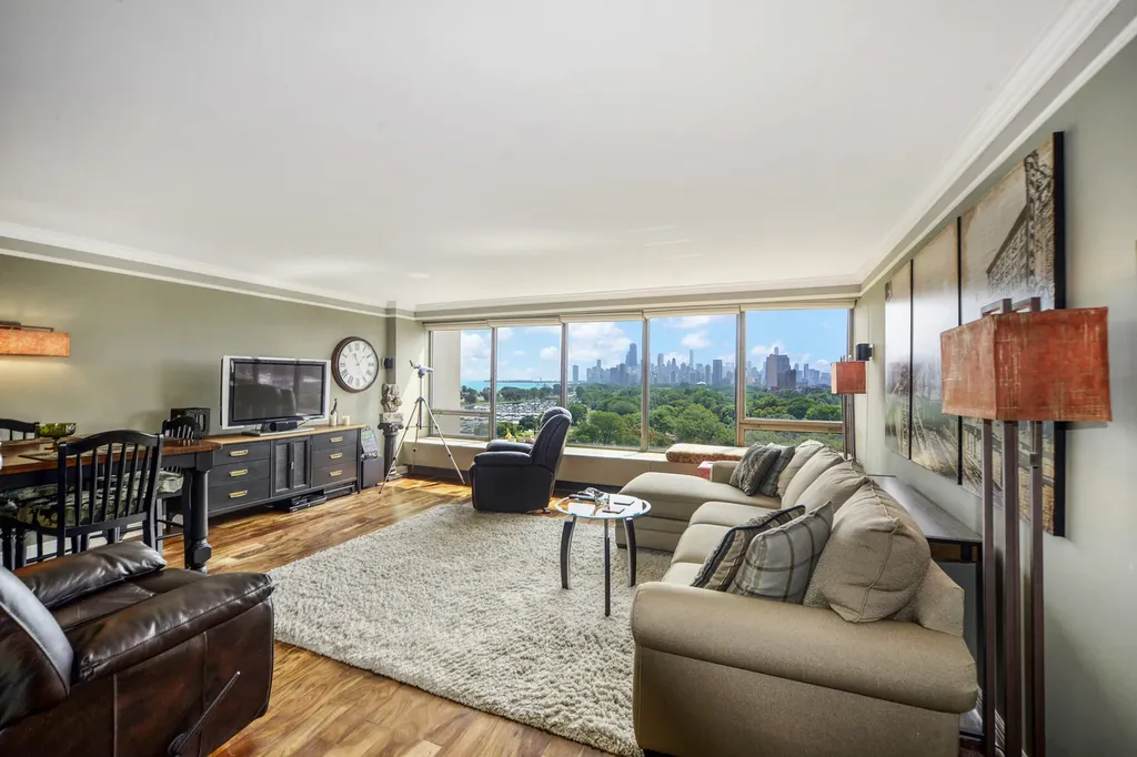 2800 North Lake Shore Drive Chicago IL 60657