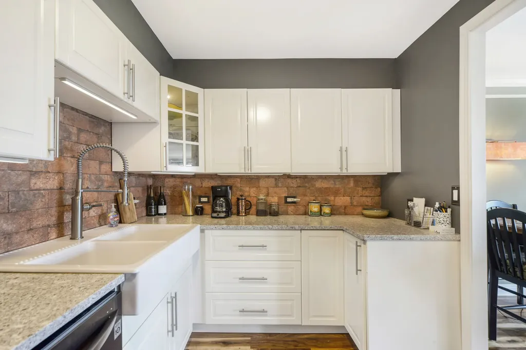 2800 North Lake Shore Drive Chicago IL 60657