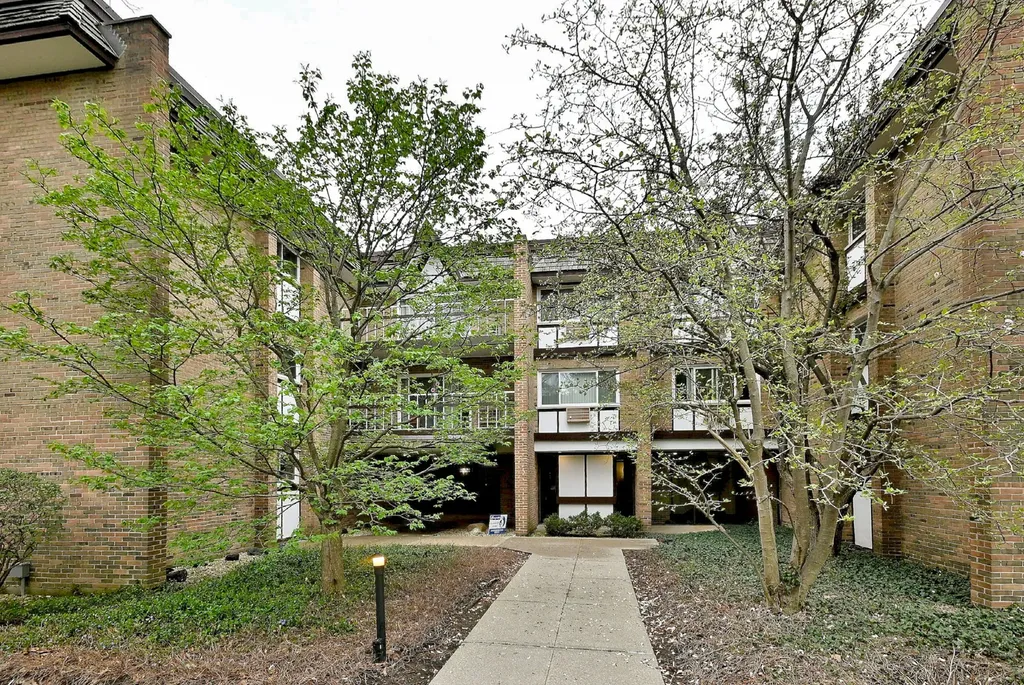 360 Claymoor Avenue Hinsdale IL 60521