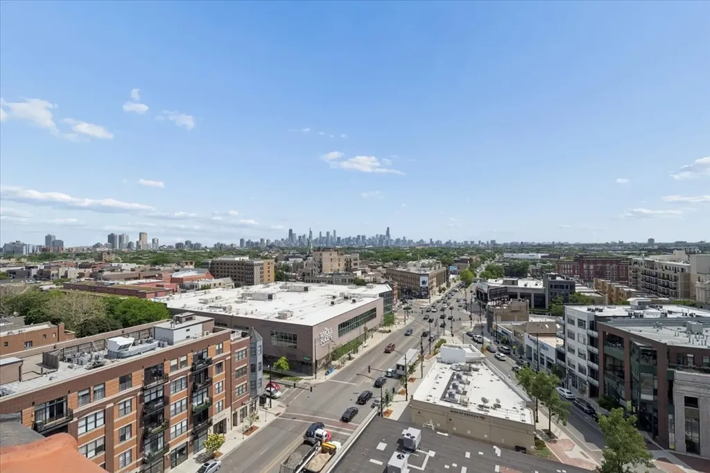 1601 West School Street Chicago IL 60657