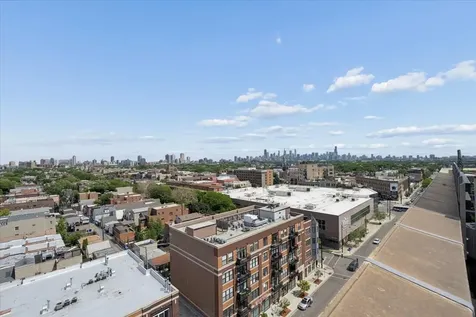 1601 West School Street Chicago IL 60657