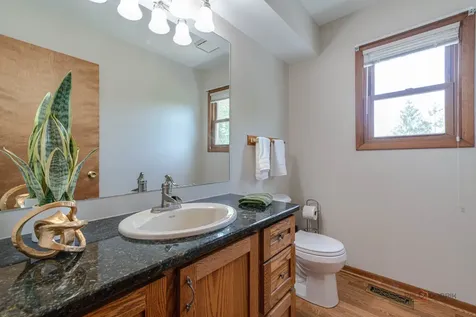 913 Cherokee Court Lake Villa IL 60046