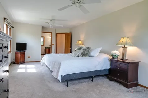 913 Cherokee Court Lake Villa IL 60046