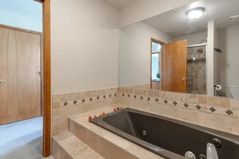 913 Cherokee Court Lake Villa IL 60046