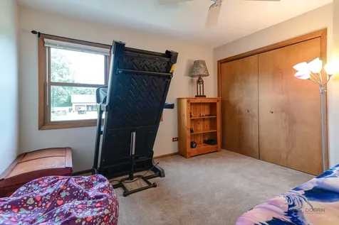 913 Cherokee Court Lake Villa IL 60046