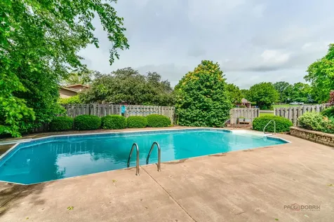 913 Cherokee Court Lake Villa IL 60046