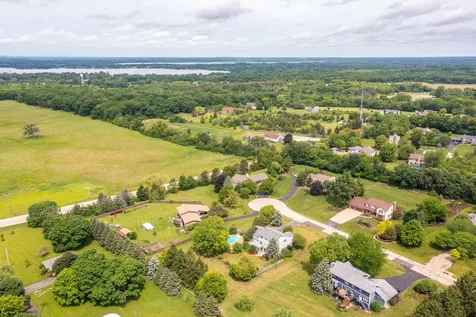 913 Cherokee Court Lake Villa IL 60046