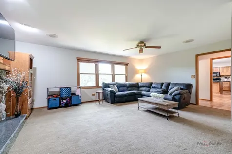 913 Cherokee Court Lake Villa IL 60046