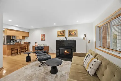 609 South Boulevard Oak Park IL 60302