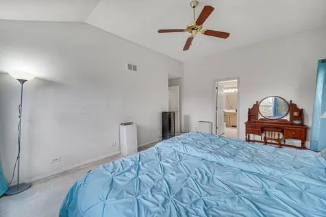 1940 Waverly Lane Algonquin IL 60102
