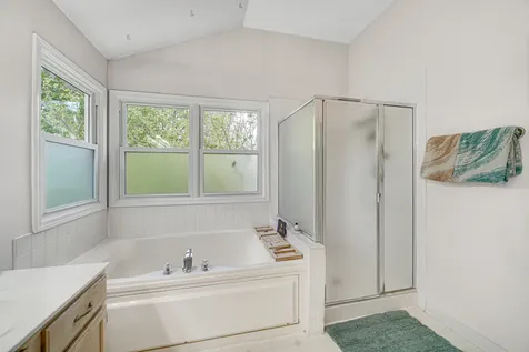 1940 Waverly Lane Algonquin IL 60102