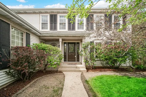1940 Waverly Lane Algonquin IL 60102