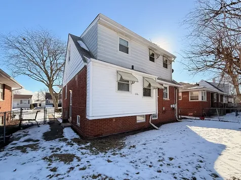 326 Clyde Avenue Calumet City IL 60409