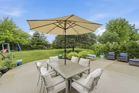 10 Washington Court Streamwood IL 60107