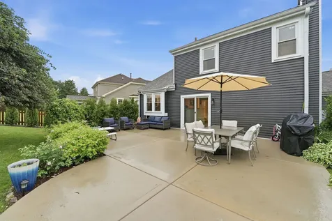 10 Washington Court Streamwood IL 60107