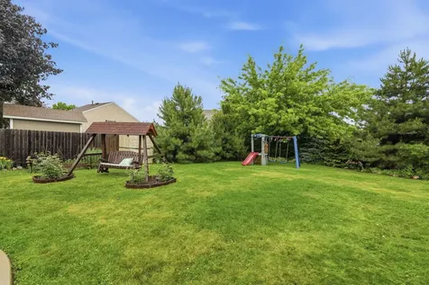 10 Washington Court Streamwood IL 60107