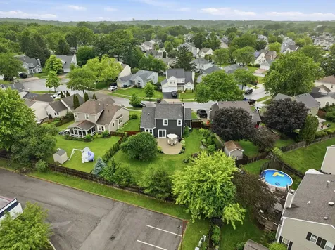 10 Washington Court Streamwood IL 60107