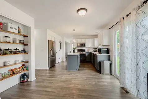 516 May Street Plano IL 60545