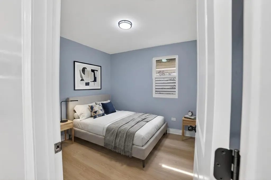 123 West 104th Place Chicago IL 60628
