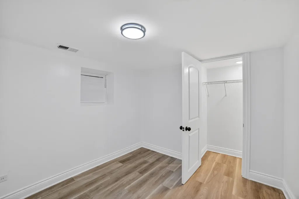 123 West 104th Place Chicago IL 60628