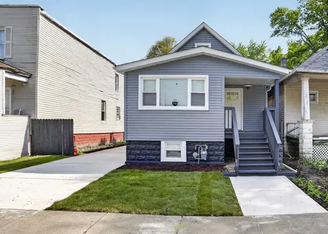 123 West 104th Place Chicago IL 60628
