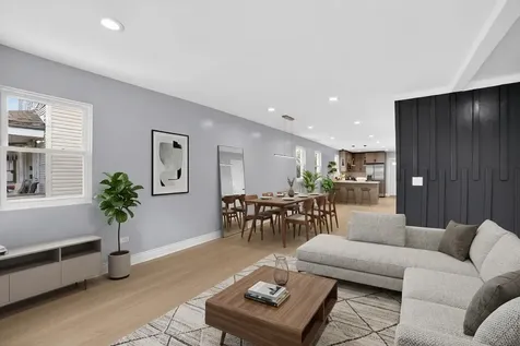 123 West 104th Place Chicago IL 60628
