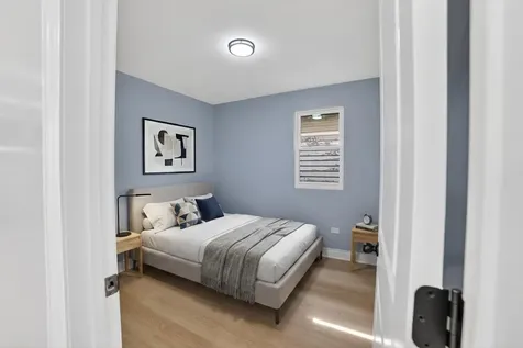 123 West 104th Place Chicago IL 60628