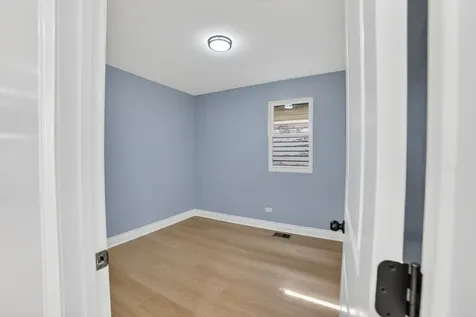 123 West 104th Place Chicago IL 60628
