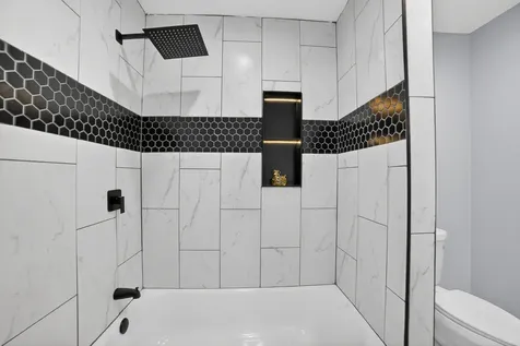 123 West 104th Place Chicago IL 60628