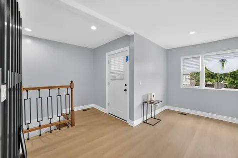 123 West 104th Place Chicago IL 60628