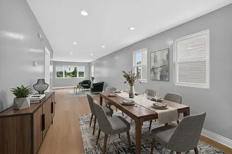 123 West 104th Place Chicago IL 60628