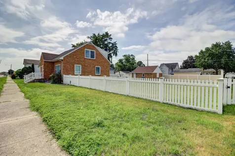 1022 13TH Avenue Fulton IL 61252
