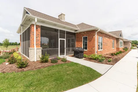 16 Kloe Lane Sycamore IL 60178