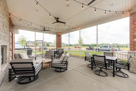 16 Kloe Lane Sycamore IL 60178