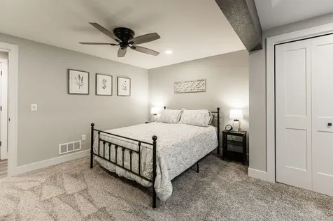 16 Kloe Lane Sycamore IL 60178