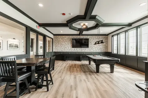 16 Kloe Lane Sycamore IL 60178
