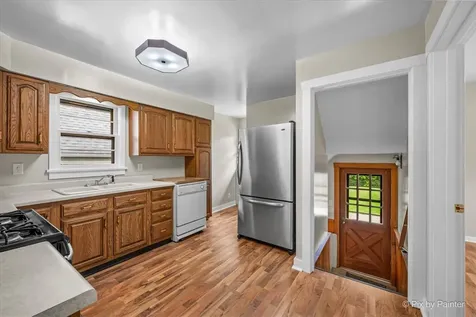 746 Parkway Avenue Elgin IL 60120