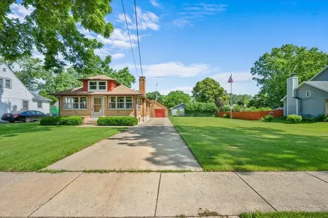 746 Parkway Avenue Elgin IL 60120