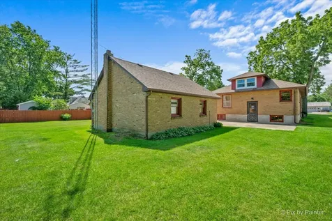 746 Parkway Avenue Elgin IL 60120