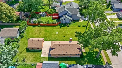 746 Parkway Avenue Elgin IL 60120