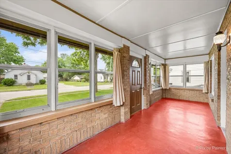 746 Parkway Avenue Elgin IL 60120