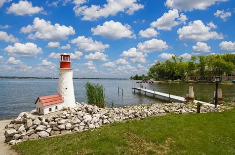 905 River Terrace Drive Johnsburg IL 60051