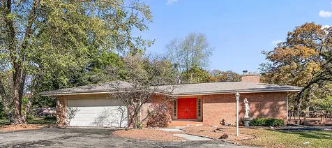 1305 Oaktree Lane Kankakee IL 60901