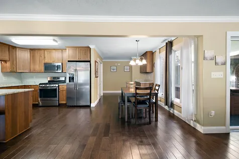 1305 Oaktree Lane Kankakee IL 60901