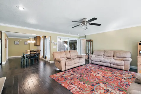 1305 Oaktree Lane Kankakee IL 60901