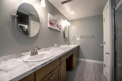 1305 Oaktree Lane Kankakee IL 60901