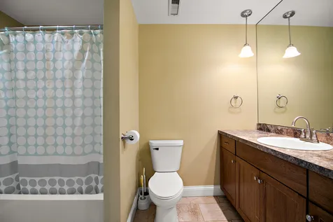 1305 Oaktree Lane Kankakee IL 60901